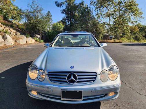 2005 Mercedes-Benz CLK-Class 320