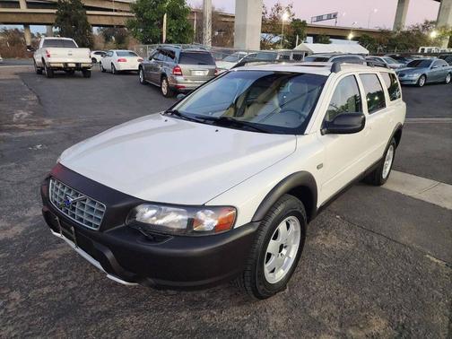 2002 Volvo V70 XC