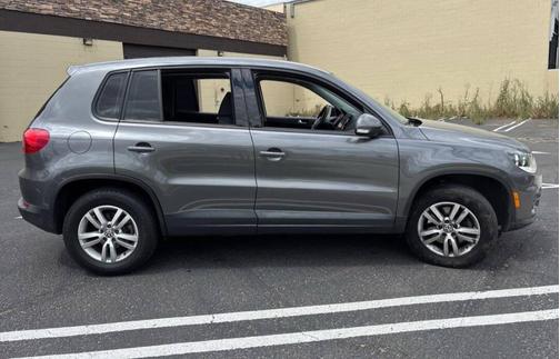Charcoal Gray 2014 Volkswagen Tiguan Auto S