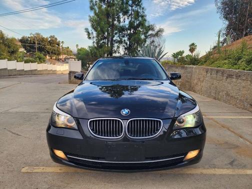 Black 2010 BMW 528 xDrive