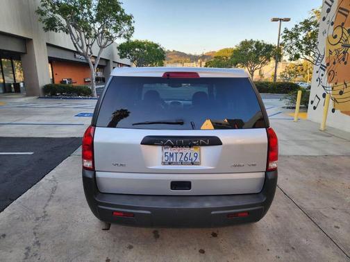 2005 Saturn Vue Base