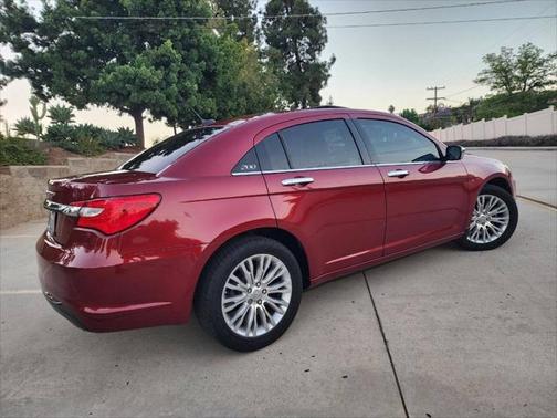 2011 Chrysler 200 Limited