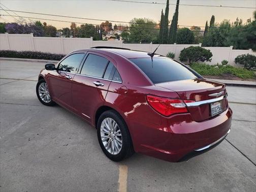 2011 Chrysler 200 Limited