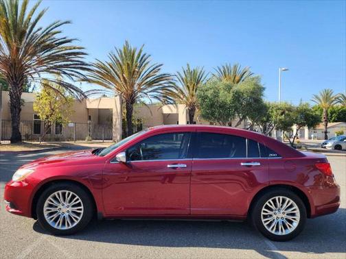 2011 Chrysler 200 Limited