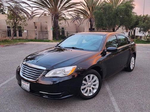 2013 Chrysler 200 Touring