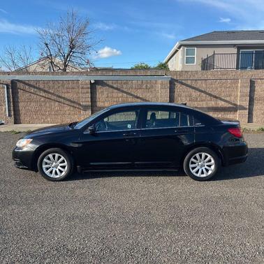 2013 Chrysler 200 Touring