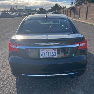 2013 Chrysler 200 Touring