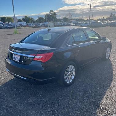 2013 Chrysler 200 Touring