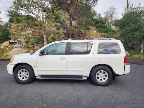 2004 Nissan Pathfinder SE