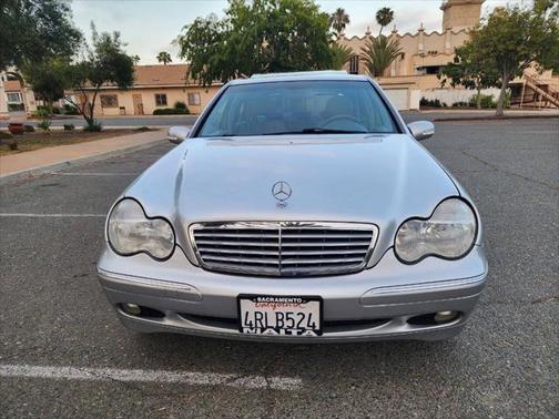 2001 Mercedes-Benz C-Class C 320 4dr Sedan