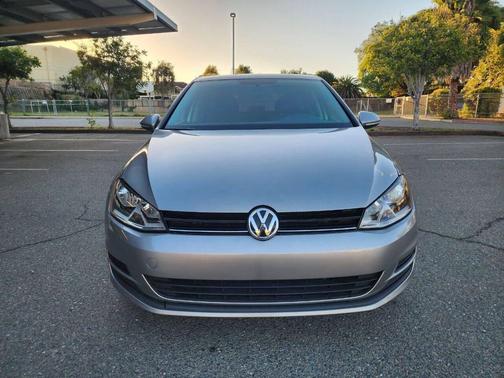 2016 Volkswagen Golf TSI S 4-Door