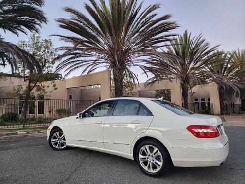 2010 Mercedes-Benz E-Class E 350 Luxury 4dr Sedan