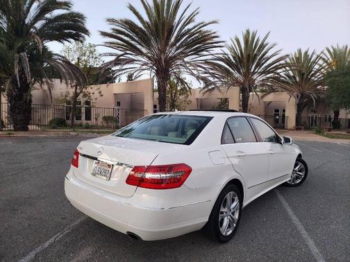 2010 Mercedes-Benz E-Class E 350 Luxury 4dr Sedan