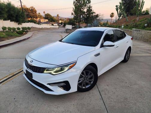 2020 Kia Optima LX