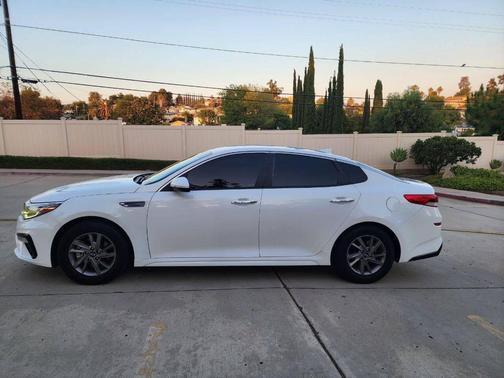 2020 Kia Optima LX