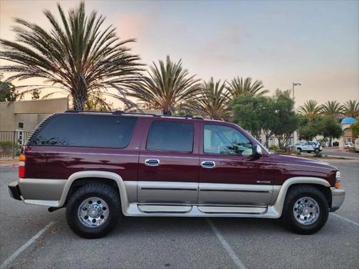 2000 Chevrolet Suburban 2500 LS