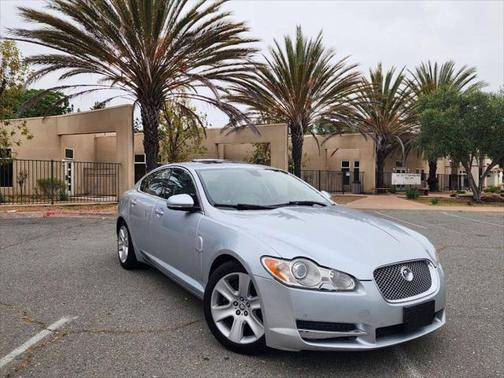 2010 Jaguar XF Luxury