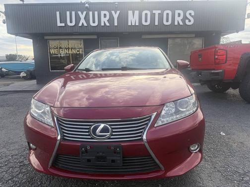 Matador Red Mica 2015 Lexus ES 300h Base