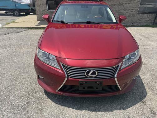 2015 Lexus ES 300h Base