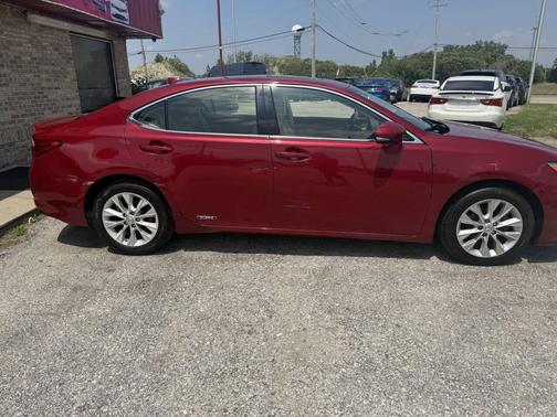 2015 Lexus ES 300h Base