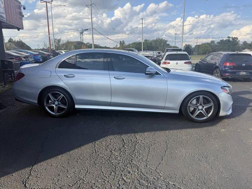 2017 Mercedes-Benz E-Class 4MATIC