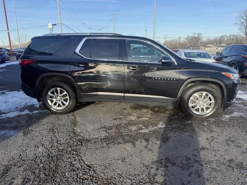 2018 Chevrolet Traverse LT Cloth