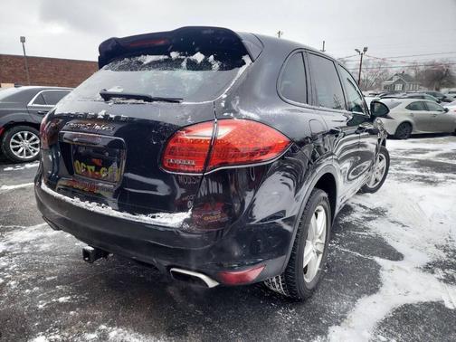 2012 Porsche Cayenne Cayenne S Hybrid