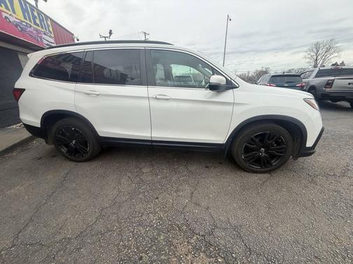 Platinum White Pearl 2022 Honda Pilot AWD Special Edition