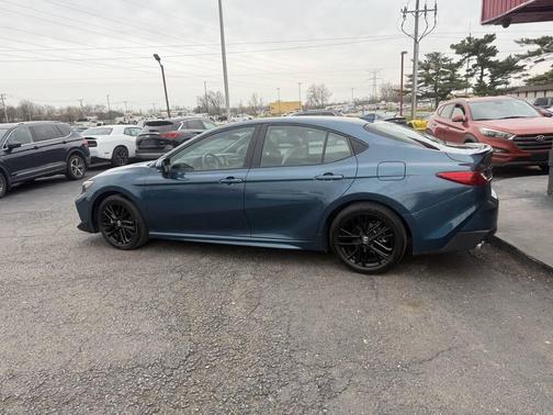Teal 2026 Toyota Camry SE