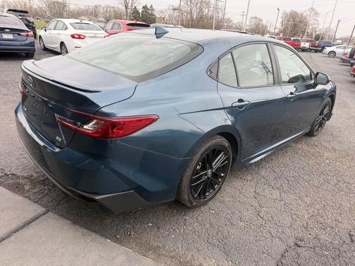 Teal 2026 Toyota Camry SE