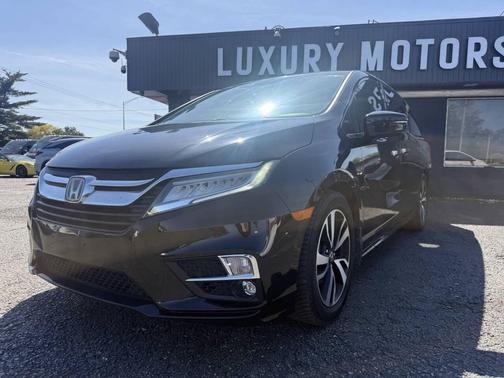 Crystal Black Pearl 2018 Honda Odyssey Elite