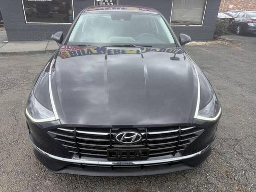 2023 Hyundai SONATA SE