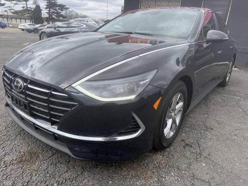 2023 Hyundai SONATA SE