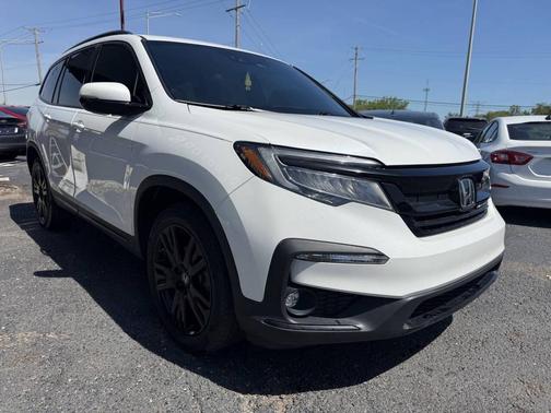 Platinum White Pearl 2021 Honda Pilot AWD Black Edition