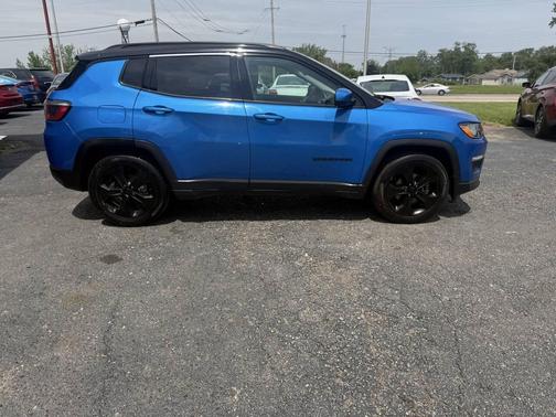 Laser Blue Pearlcoat 2019 Jeep Compass Latitude