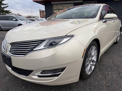Platinum Dune Metallic Tri-Coat 2014 Lincoln MKZ Base