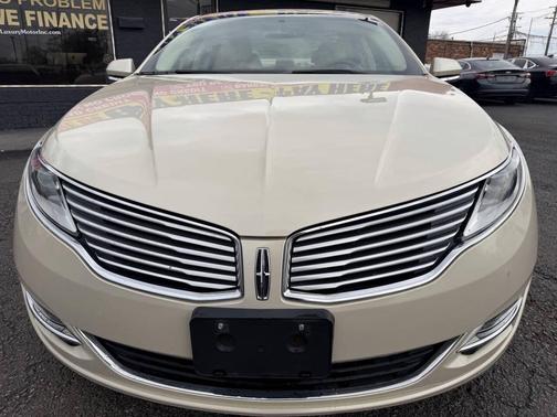 Platinum Dune Metallic Tri-Coat 2014 Lincoln MKZ Base
