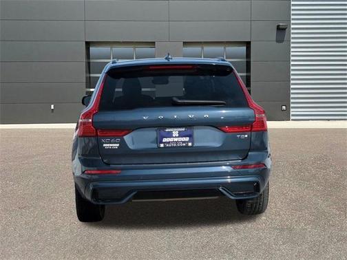 2025 Volvo XC60 Plug-In Hybrid T8 Plus