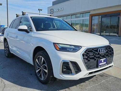 2022 Audi Q5 45 S line quattro Premium