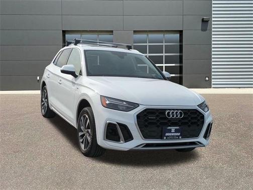 2022 Audi Q5 45 S line quattro Premium