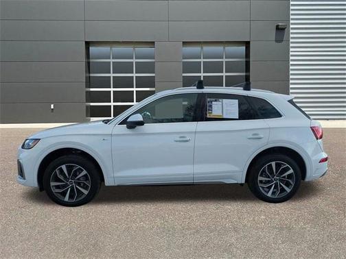 2022 Audi Q5 45 S line quattro Premium