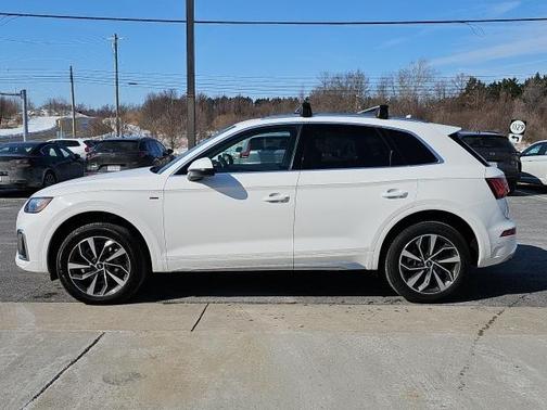 2022 Audi Q5 45 S line quattro Premium