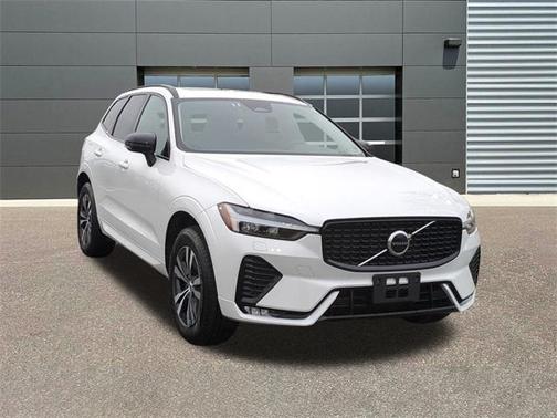 2025 Volvo XC60 B5 Core