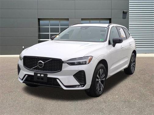 2025 Volvo XC60 B5 Core