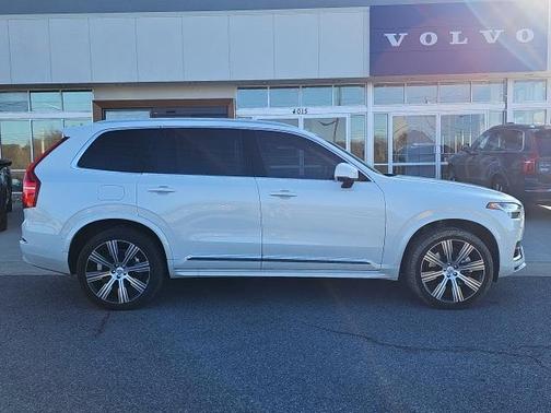 2025 Volvo XC90 Plug-In Hybrid T8 Ultra 7-Seater