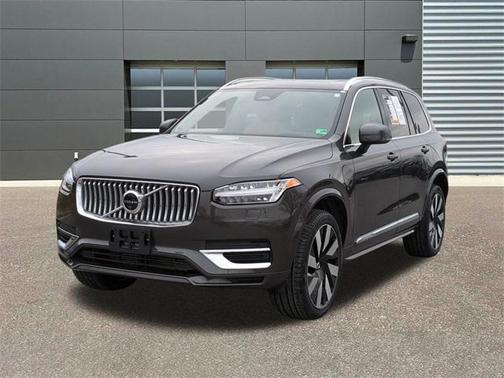 2024 Volvo XC90 Recharge Plug-In Hybrid T8 Ultimate Bright Theme 7-Seater