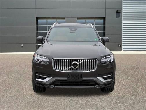2024 Volvo XC90 Recharge Plug-In Hybrid T8 Ultimate Bright Theme 7-Seater