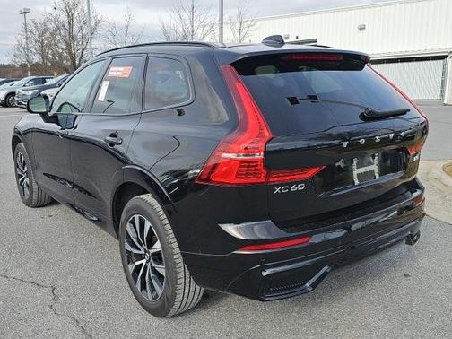 2025 Volvo XC60 B5 Core