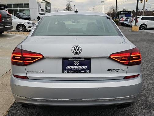 2017 Volkswagen Passat V6 SEL Premium