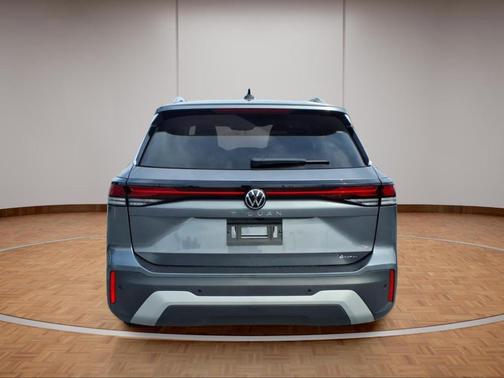 Platinum Gray Metallic 2026 Volkswagen Tiguan 2.0T S
